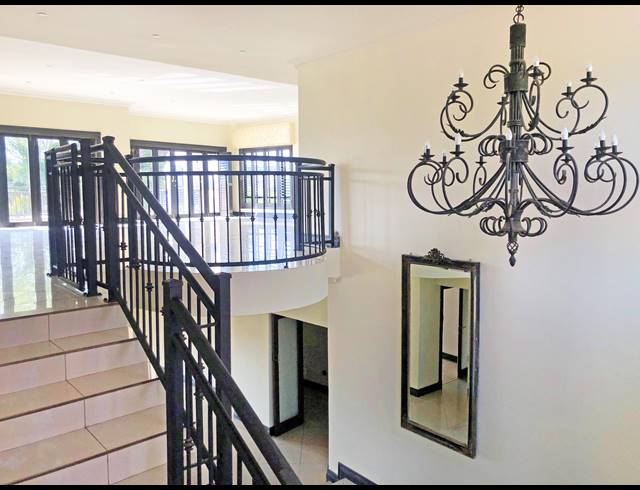 4 BEDROOM HOUSE FOR SALE IN EAGLE CANYON GOLF ESTATE
